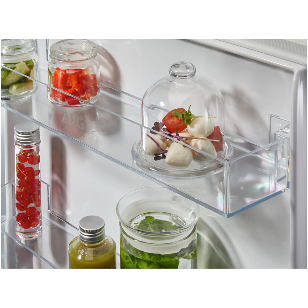 AEG NSC6L18ZES 6000 Series 70/30 Integrated Low Frost Fridge Freezer