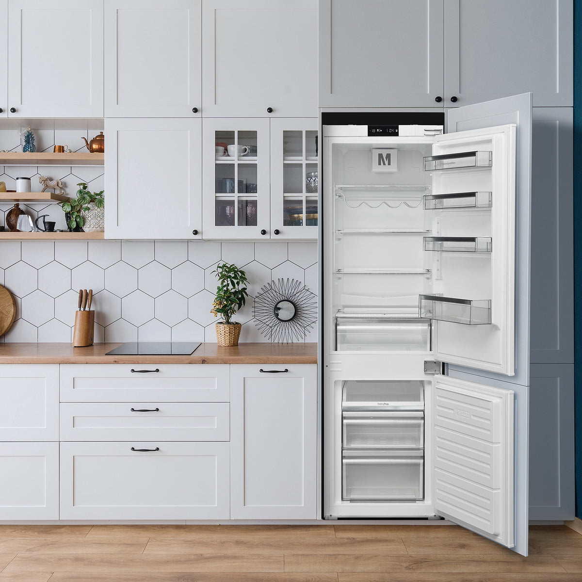 Montpellier MIFF730FF Integrated 70/30 Frost Free Fridge Freezer - Sliding Hinge